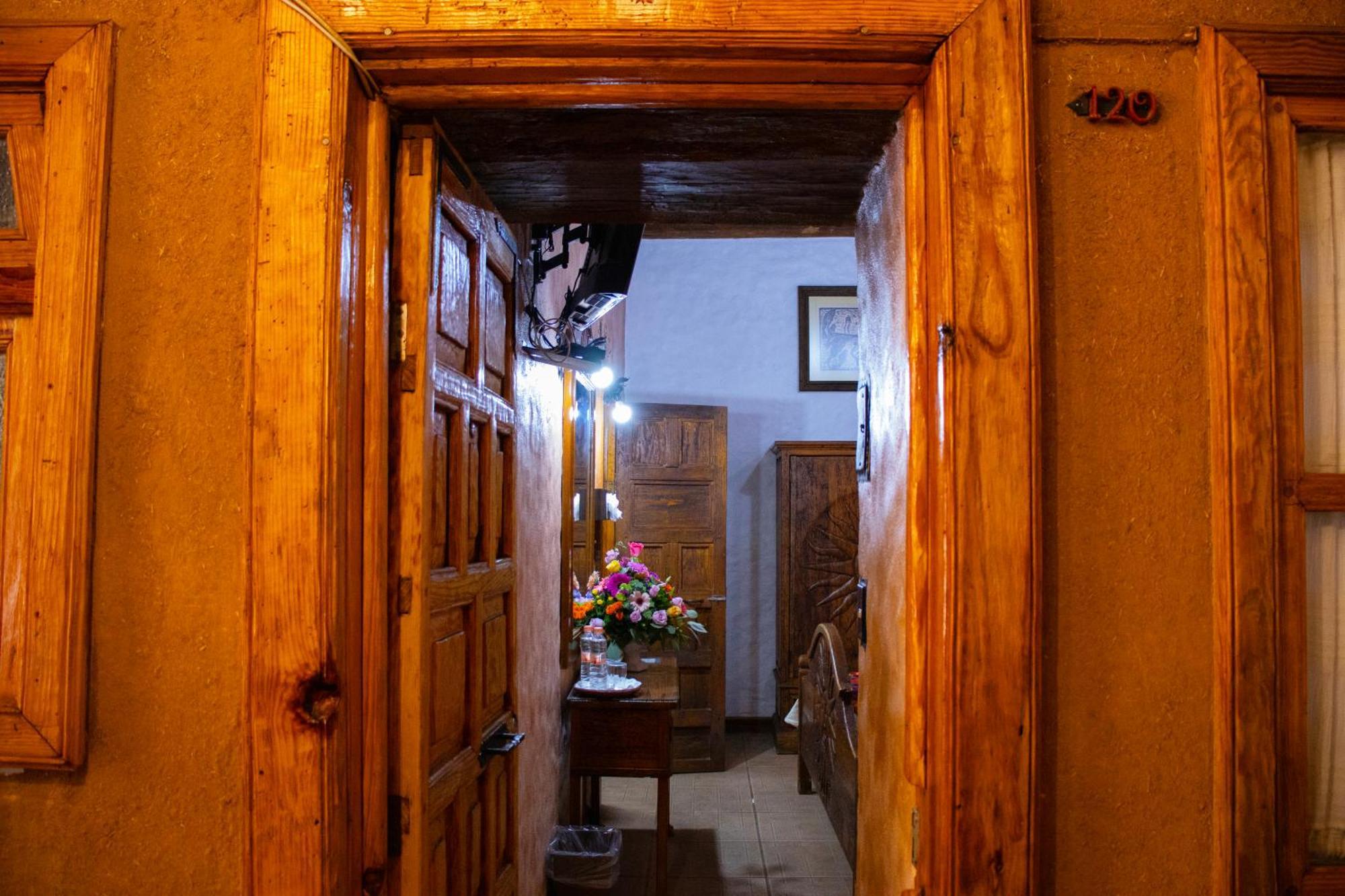 Hotel Los Escudos Pátzcuaro Exterior foto