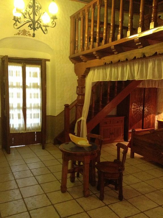 Hotel Los Escudos Pátzcuaro Exterior foto