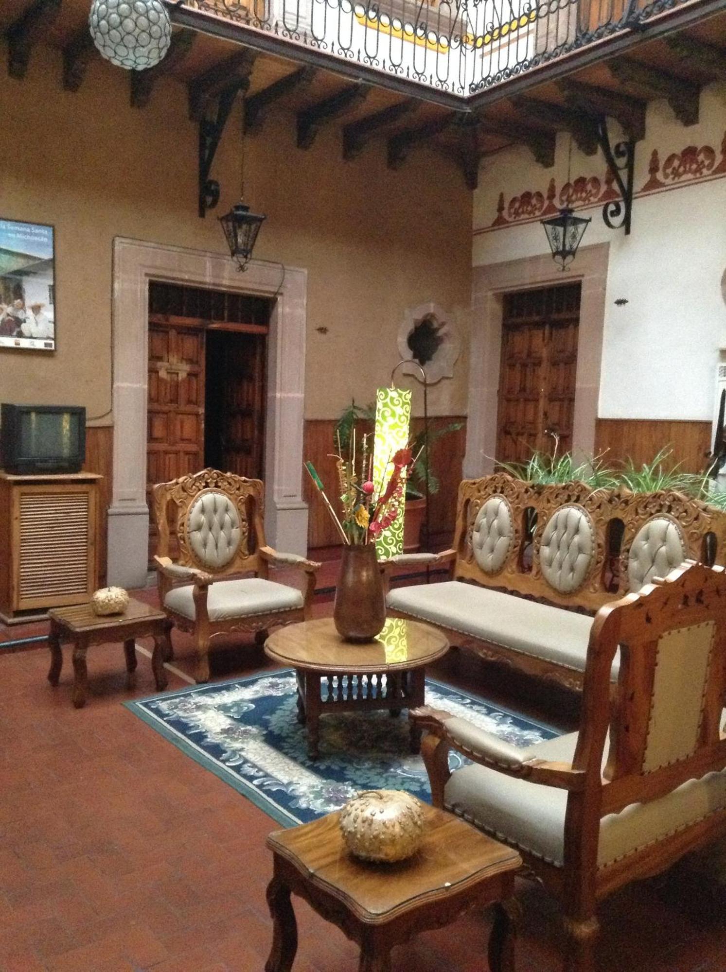 Hotel Los Escudos Pátzcuaro Exterior foto
